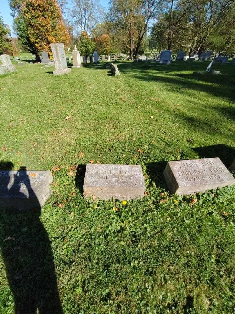 Florence C. Goettel's grave. Photo 1
