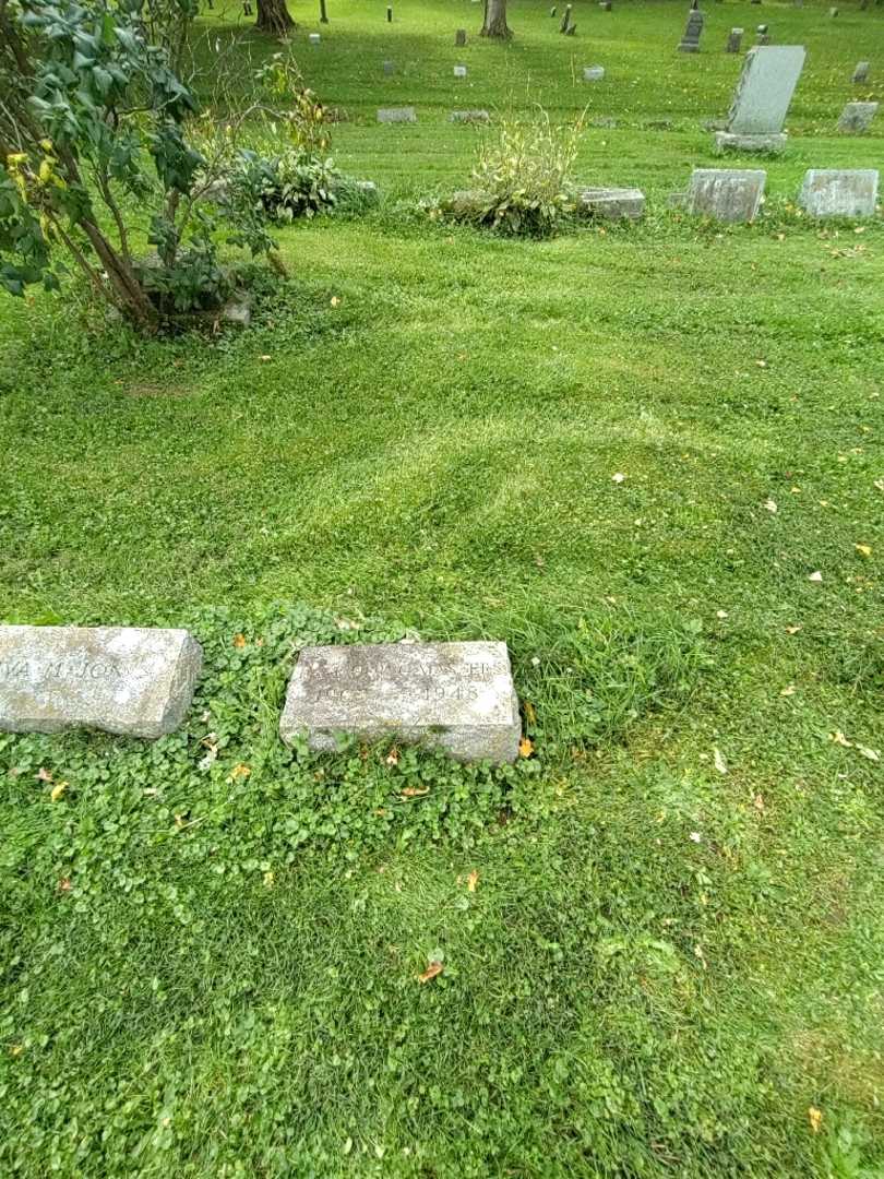 Raymond George Masters's grave. Photo 2