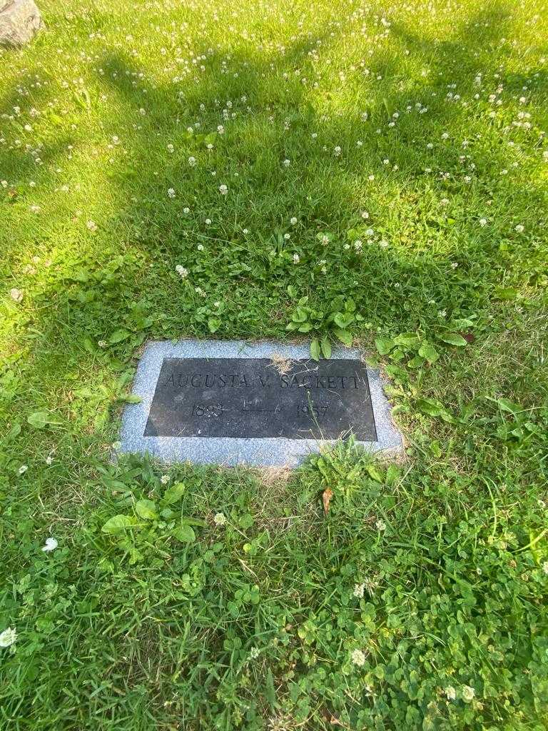 Augusta V. Sackett's grave. Photo 1
