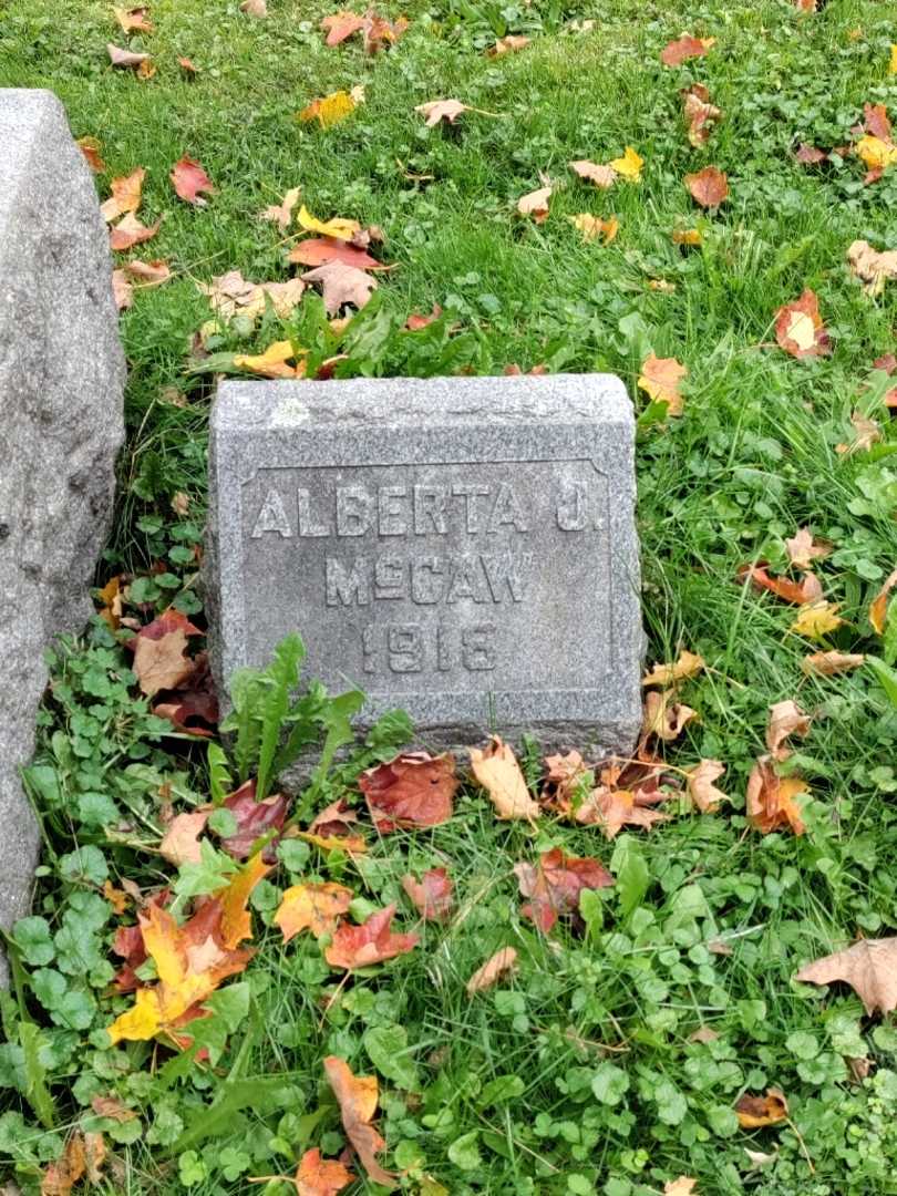 Alberta Jane Mccaw's grave. Photo 3