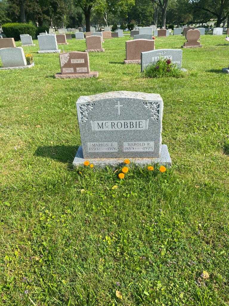 Marion E. McRobbie's grave. Photo 2