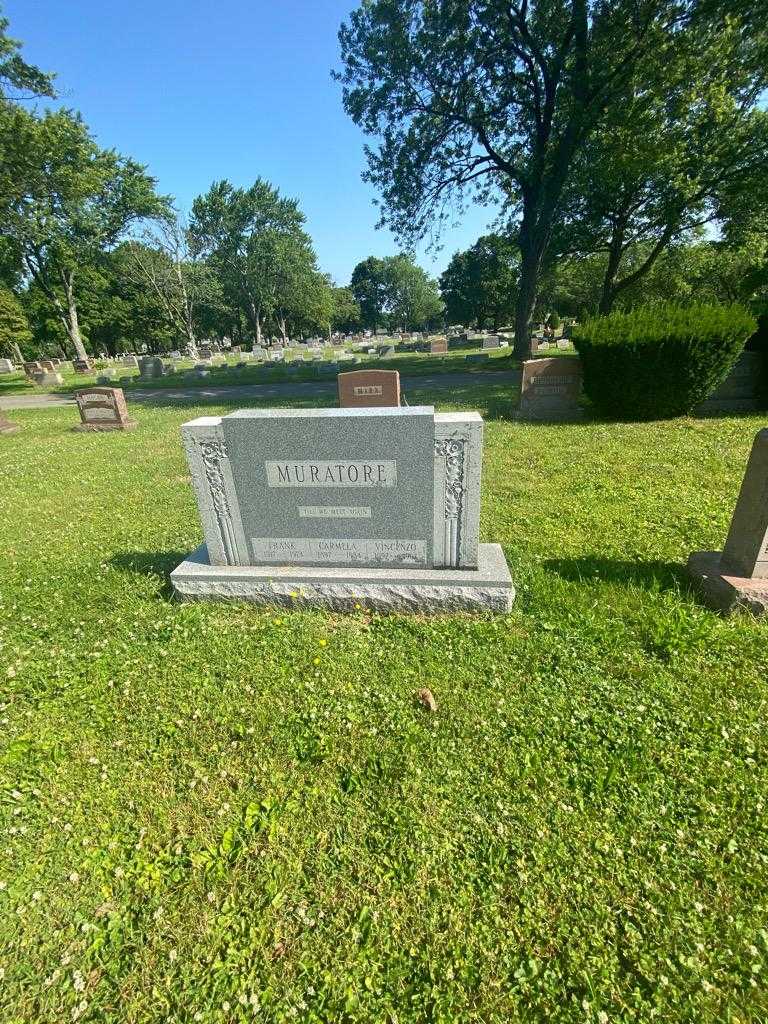 Vincenzo Muratore's grave. Photo 1