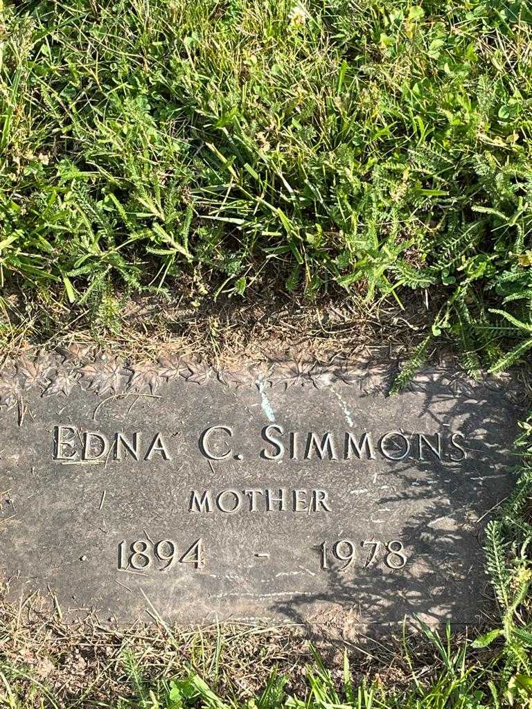 Edna C. Simmons's grave. Photo 1