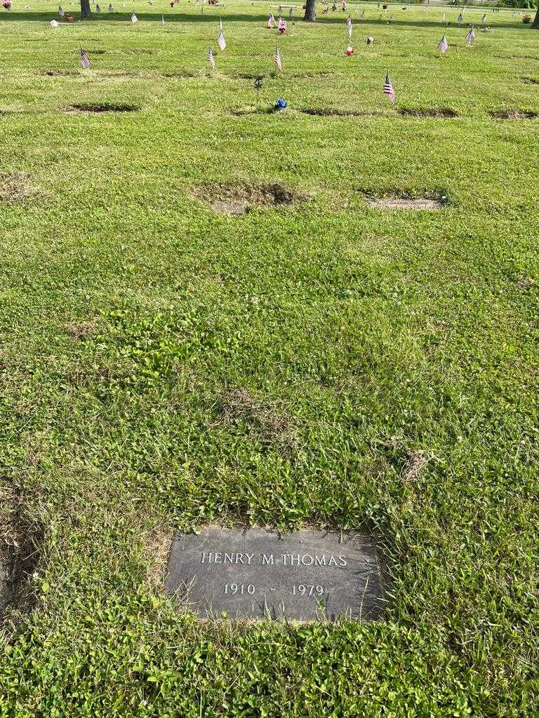 Henry M. Thomas's grave. Photo 2