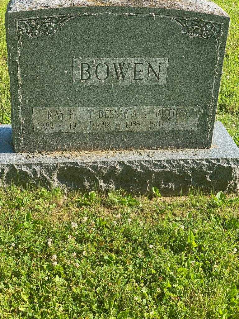 Ruth A. Bowen's grave. Photo 3