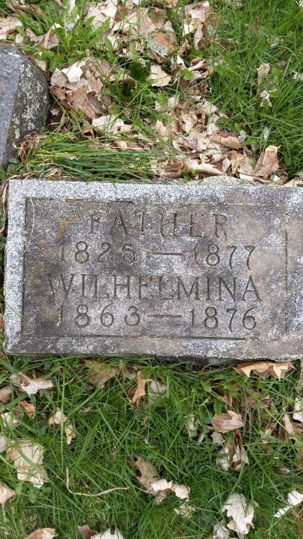 Wilhelmina Wurpel's grave. Photo 3