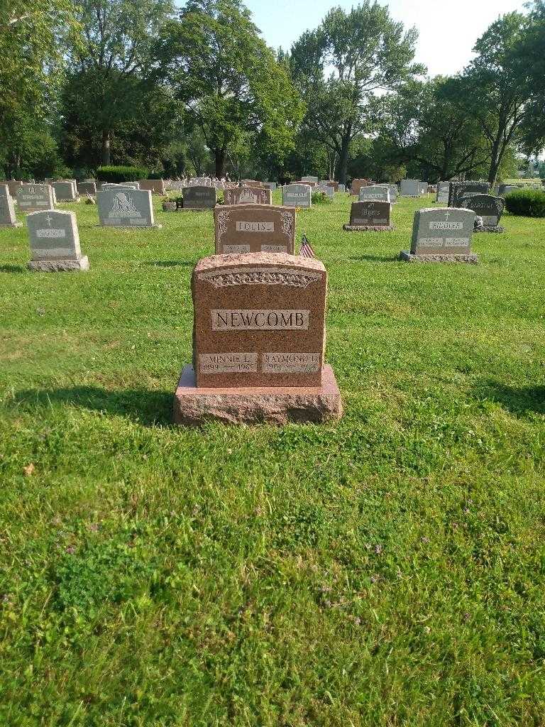 Raymond D. Newcomb's grave. Photo 1