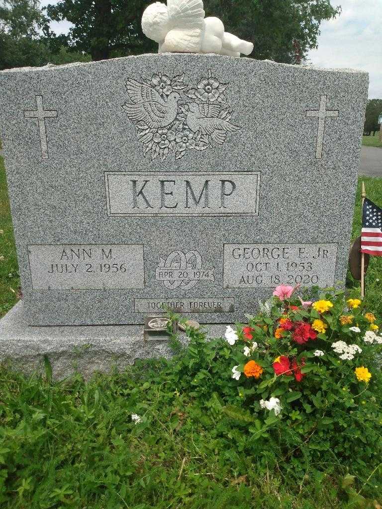 George E. Kemp Junior's grave. Photo 3