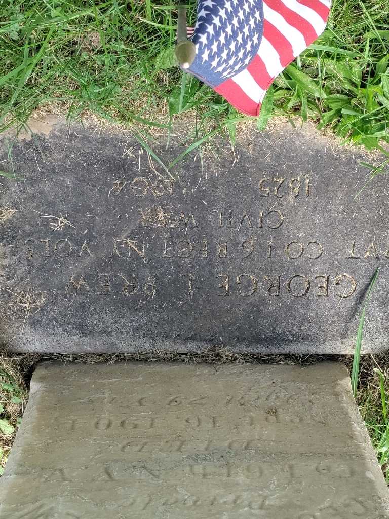 George L. Prew's grave. Photo 4