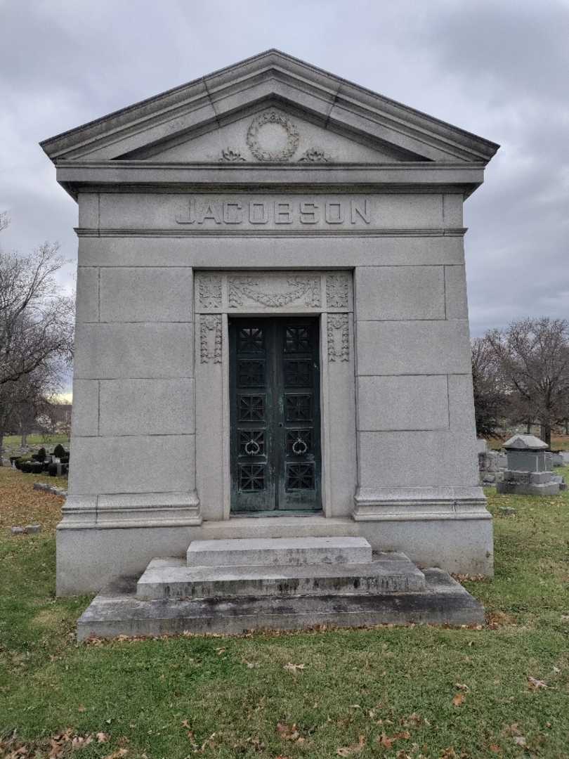 Hattie Jacobson Danziger's grave. Photo 5