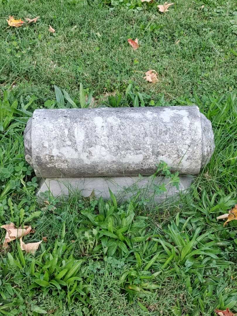 Anelia Trautman Lengles's grave. Photo 3
