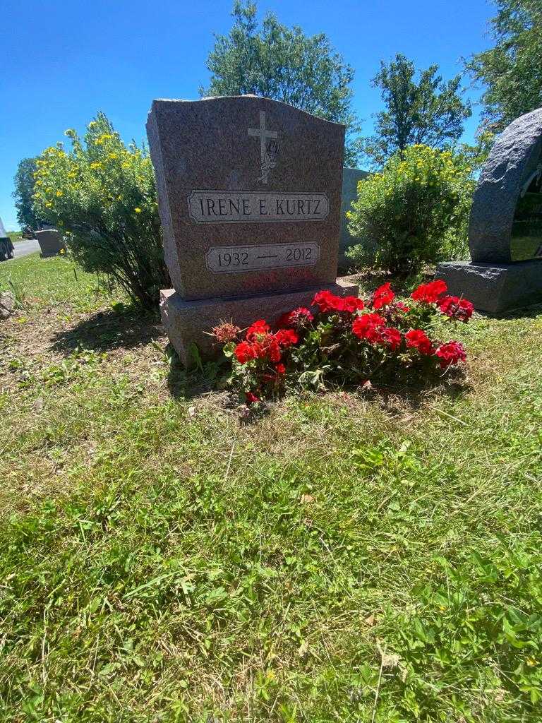 Irene E. Kurtz's grave. Photo 1