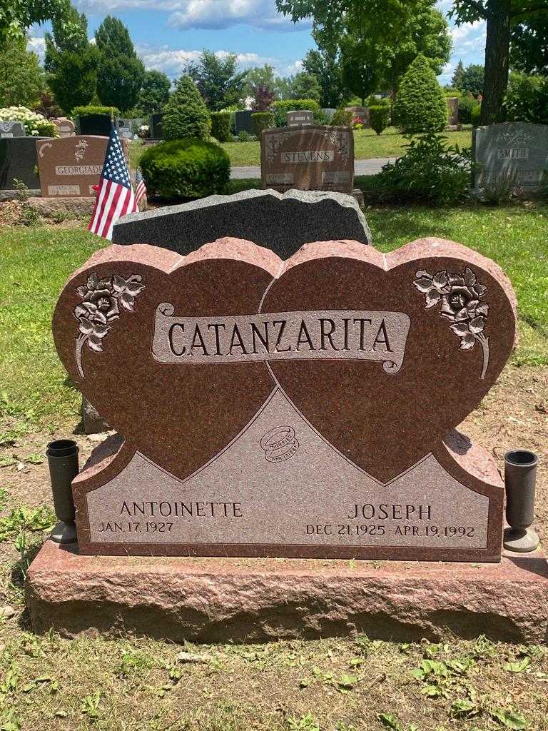Joseph Catanzarita's grave. Photo 1