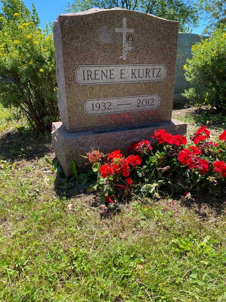Irene E. Kurtz's grave. Photo 2