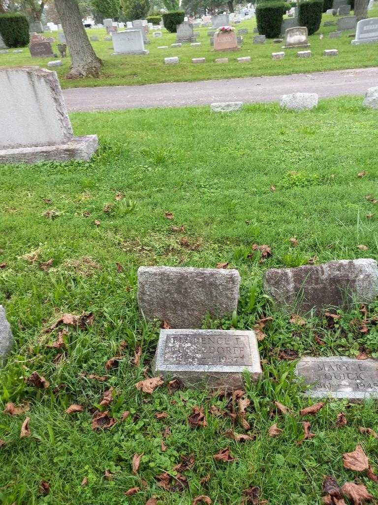 Florence Burgedorff's grave. Photo 1