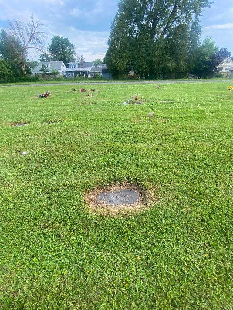 Victor C. Mallia's grave. Photo 2