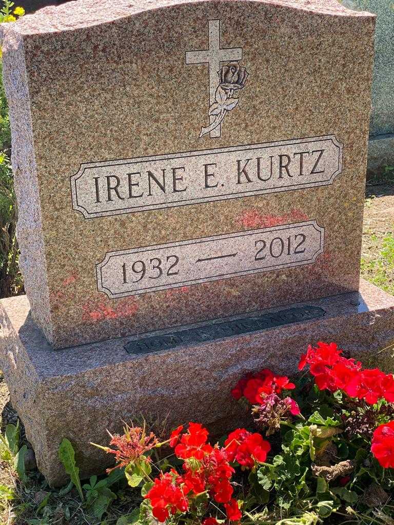 Irene E. Kurtz's grave. Photo 3