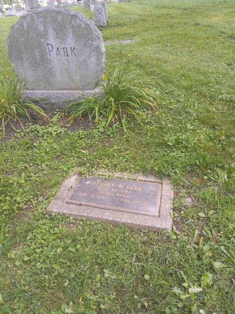 Stuart W. Park's grave. Photo 4