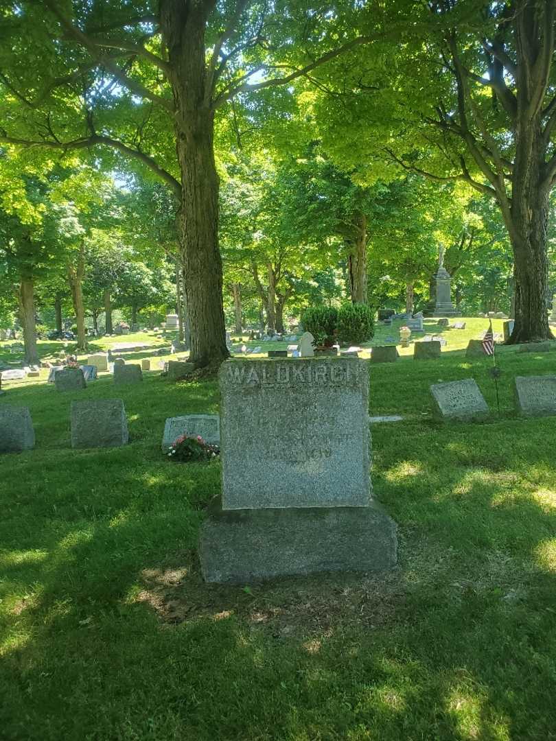 Katherine Waldkirch's grave. Photo 1