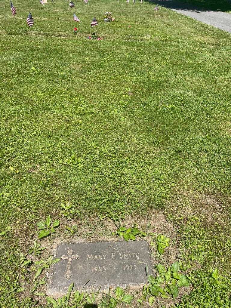 Mary F. Smith's grave. Photo 3