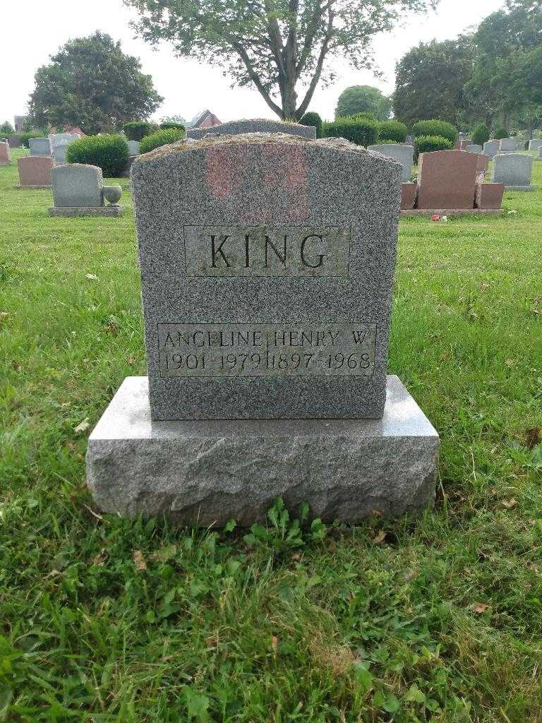 Angeline King's grave. Photo 2