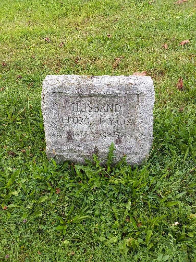 George F. Yaus's grave. Photo 2