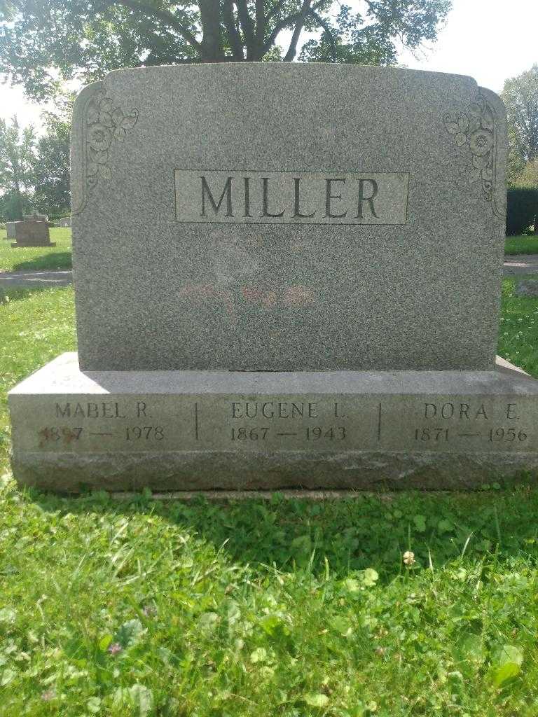 Eugene L. Miller's grave. Photo 2