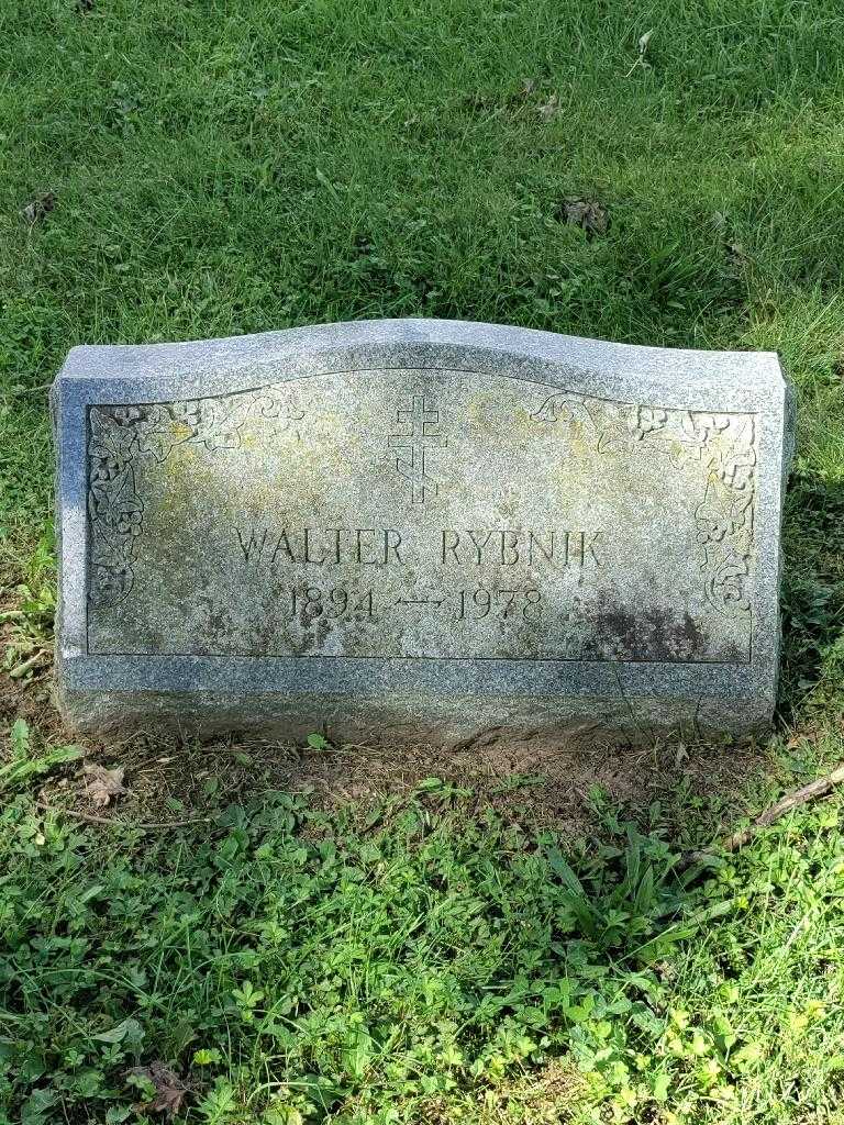Walter Rybnik's grave. Photo 3