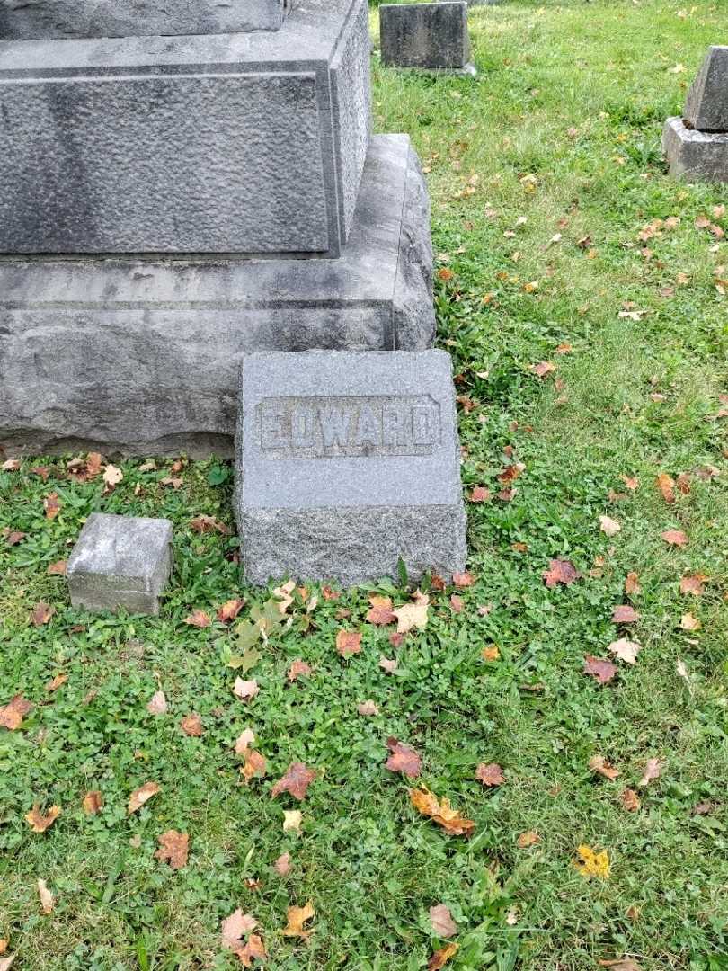 Edward C. Woese's grave. Photo 4