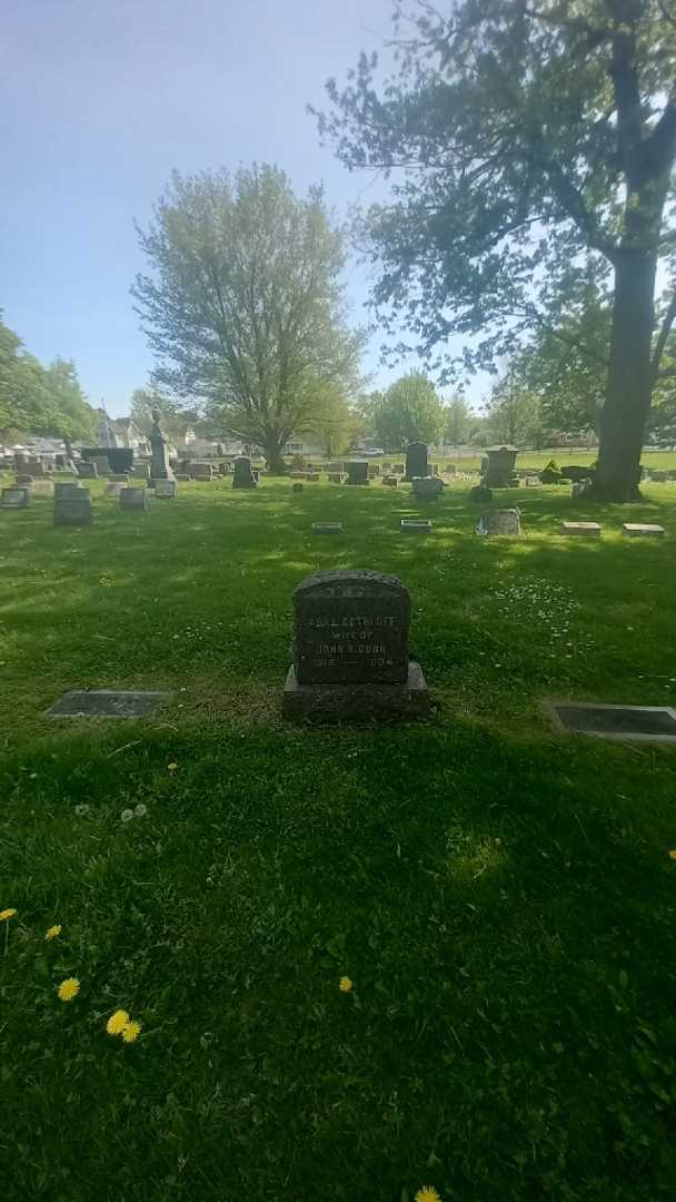 Ada Louise Gunn Dethloff's grave. Photo 2