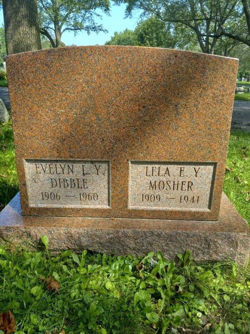 Evelyn L. Yank Dibble's grave. Photo 4