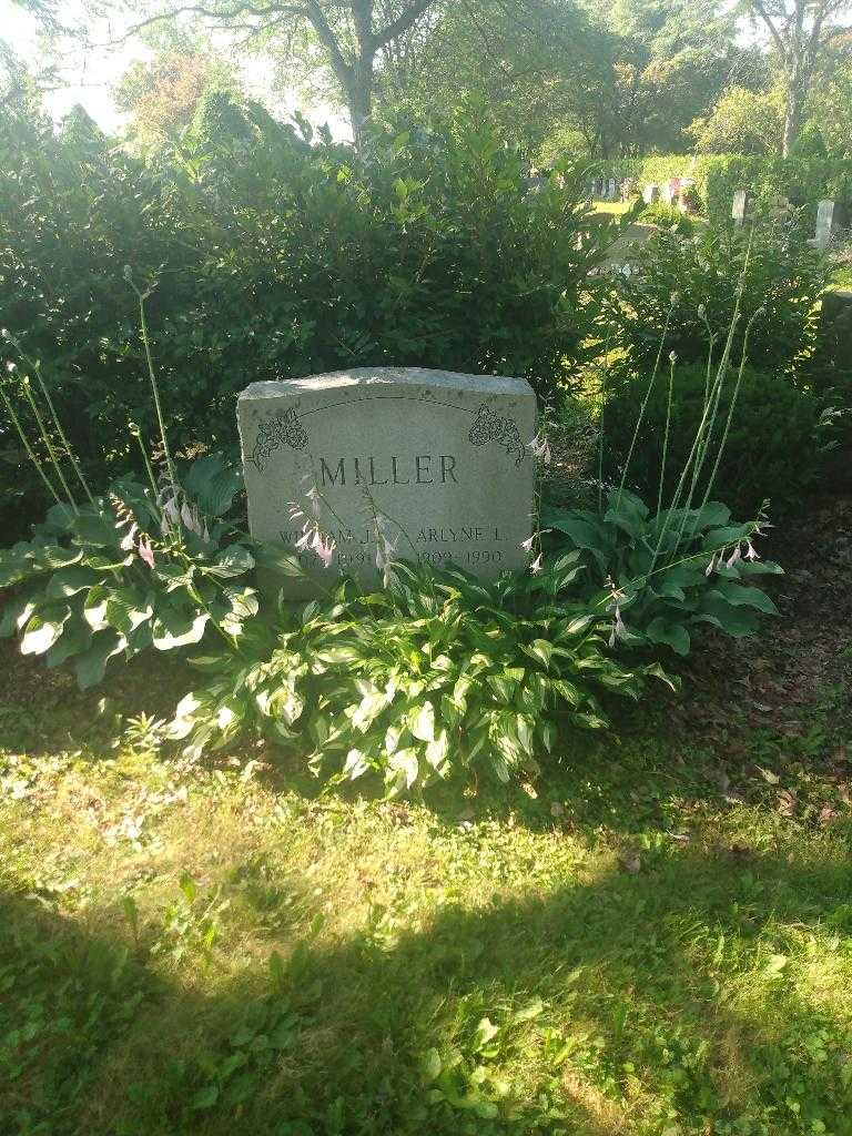 Arlyne L. Miller's grave. Photo 1