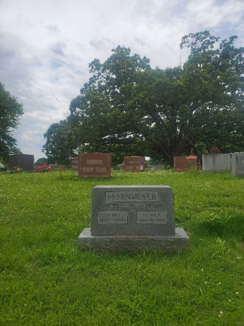 Cora H. Fesenmeyer Kinney's grave. Photo 2