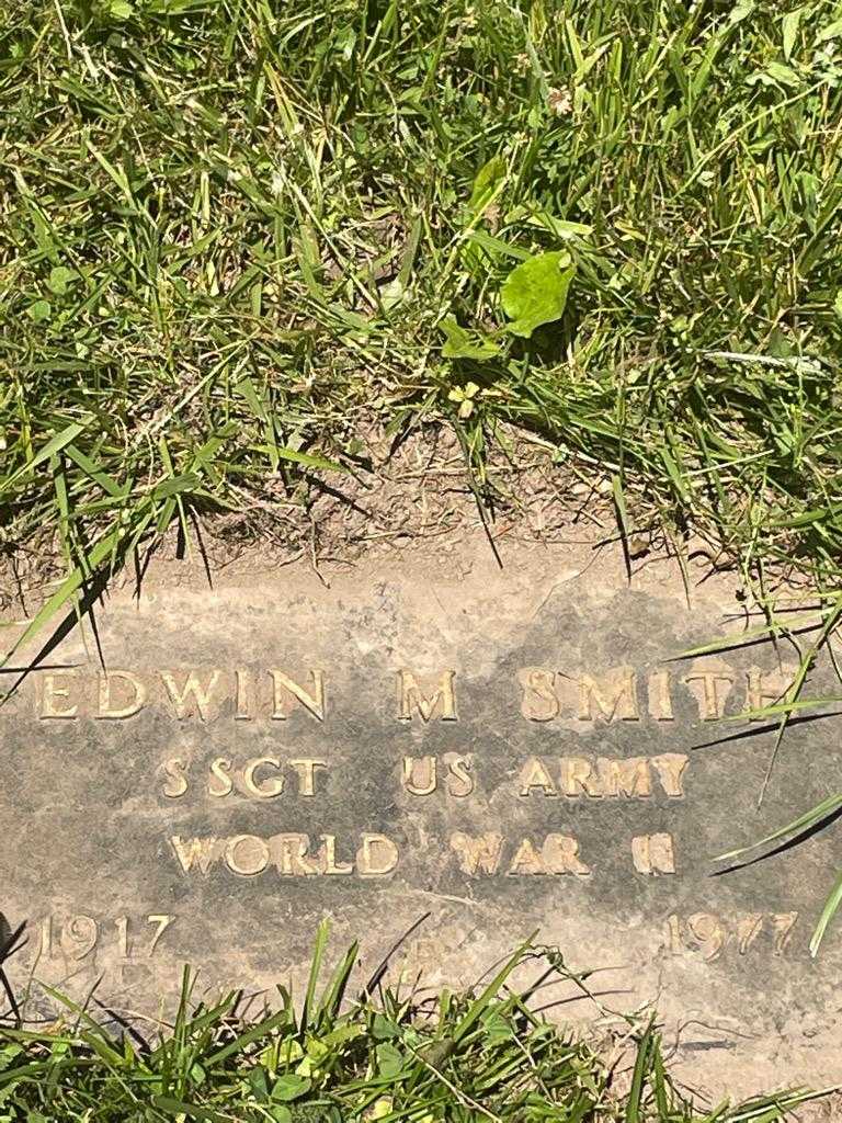 Edwin M. Smith's grave. Photo 3