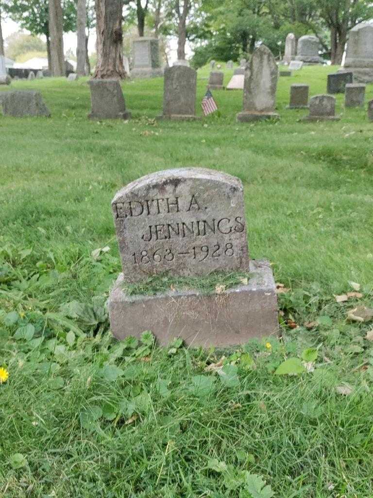 Edith A. Jennings's grave. Photo 2