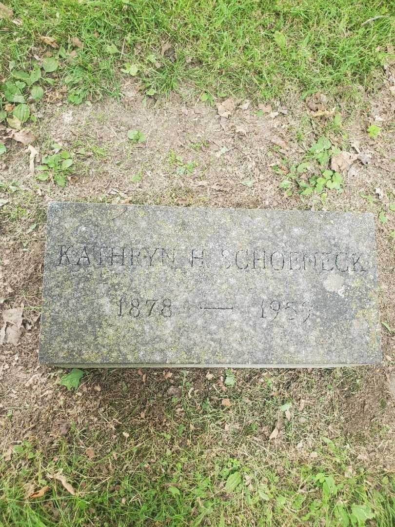 Kathryn Schoeneck Hart's grave. Photo 3