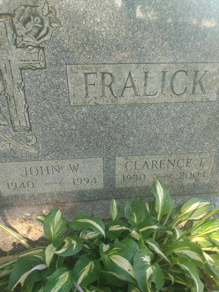 John W. Fralick's grave. Photo 3