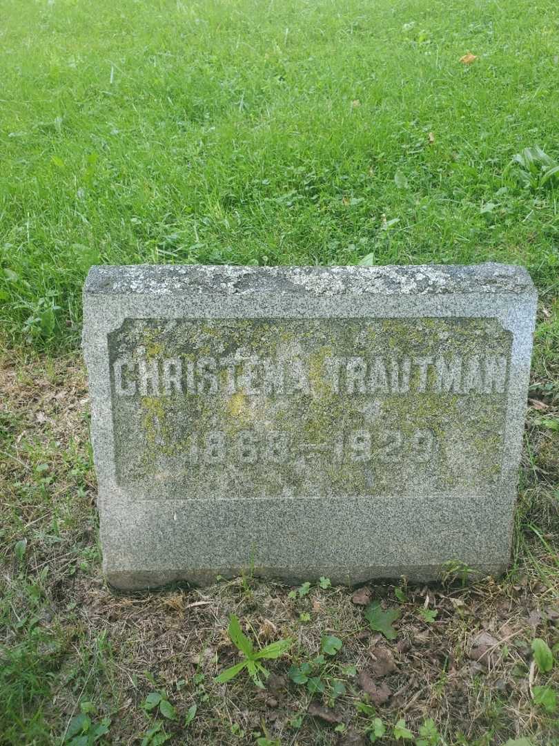 Christina Trautman's grave. Photo 4