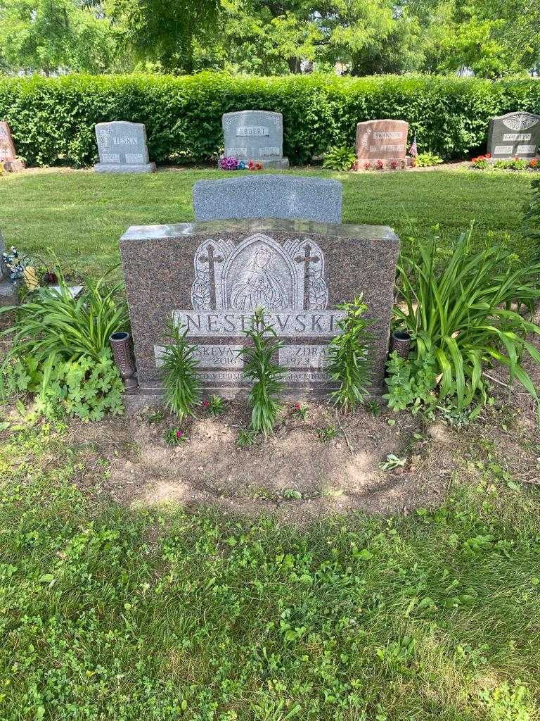 Zdravko Neshevski's grave. Photo 2