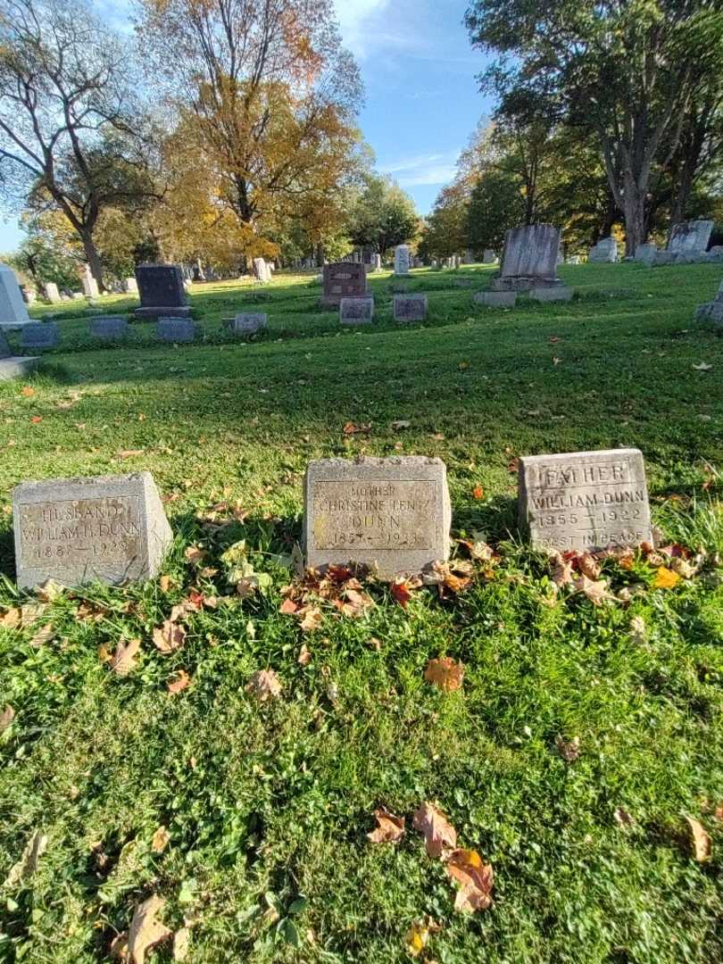 Christine Lentz Dunn's grave. Photo 2