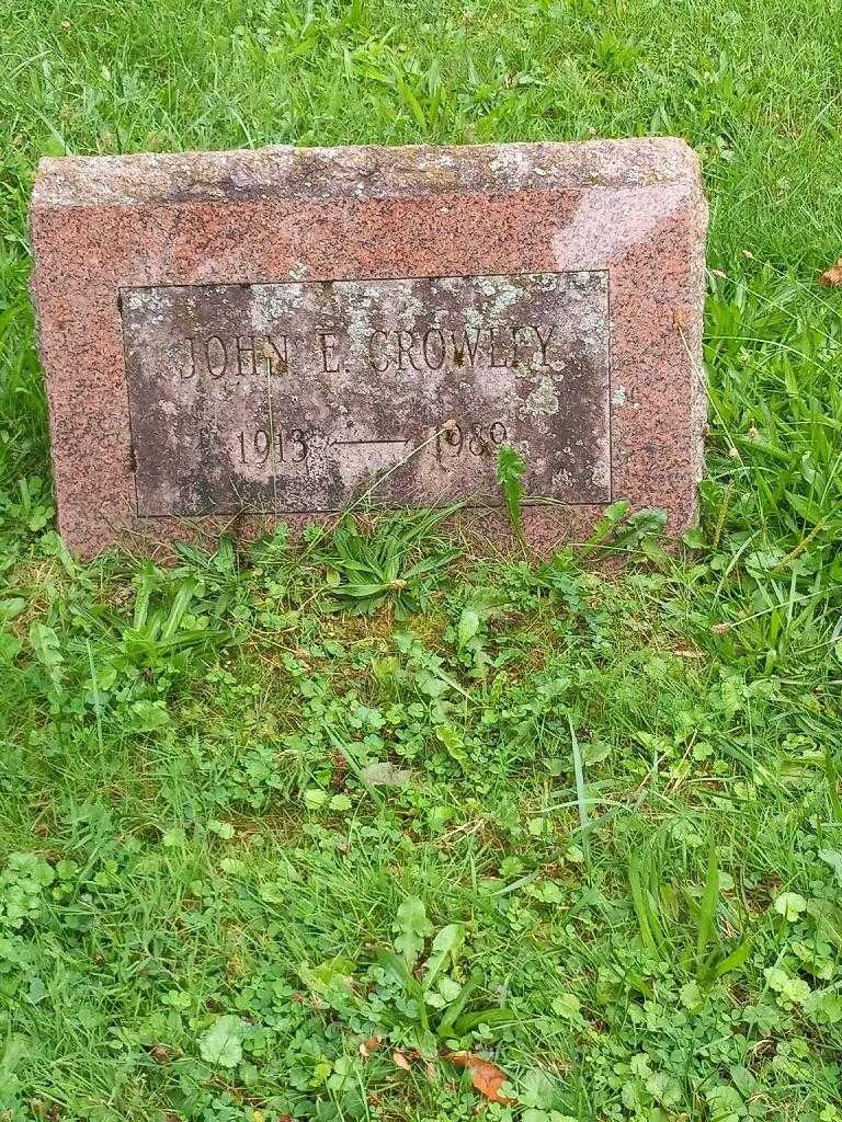 John E. Crowley's grave. Photo 2