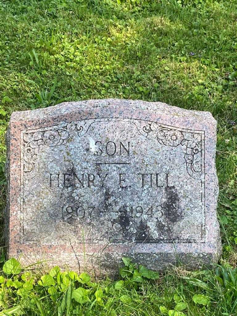 Henry E. Till's grave. Photo 3