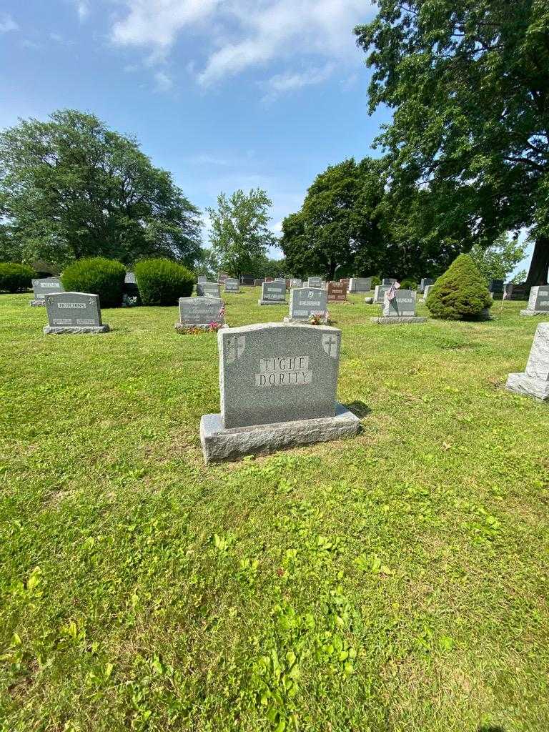 Helen C. Tighe's grave. Photo 1