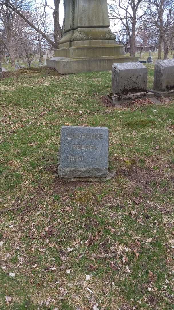 Lawrence Reasel's grave. Photo 16