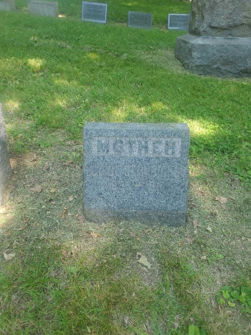 Louise Steinbicker's grave. Photo 2