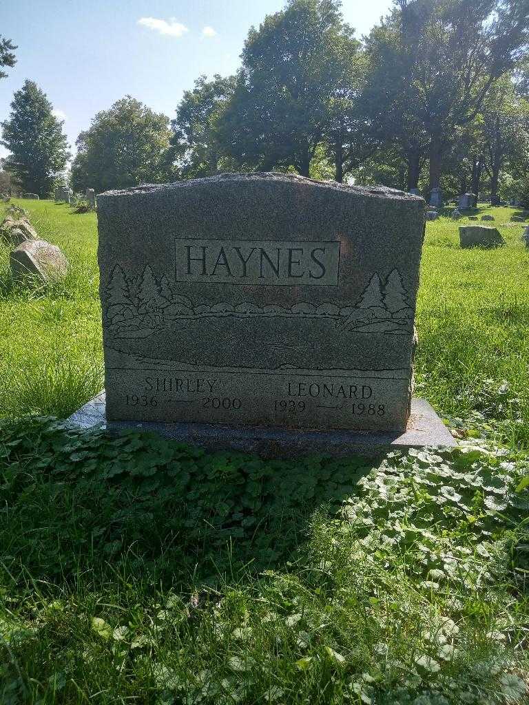 Leonard G. Haynes's grave. Photo 2