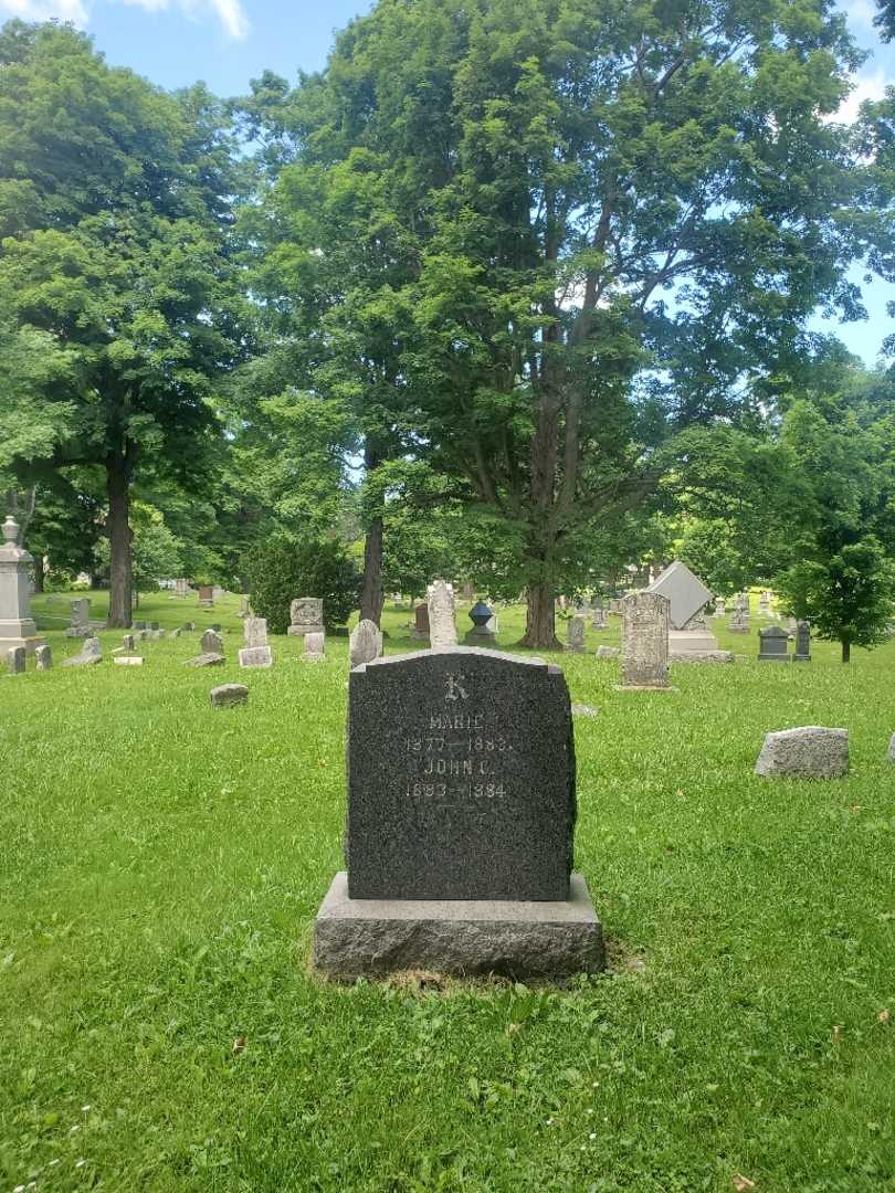Marie Klaila's grave. Photo 2