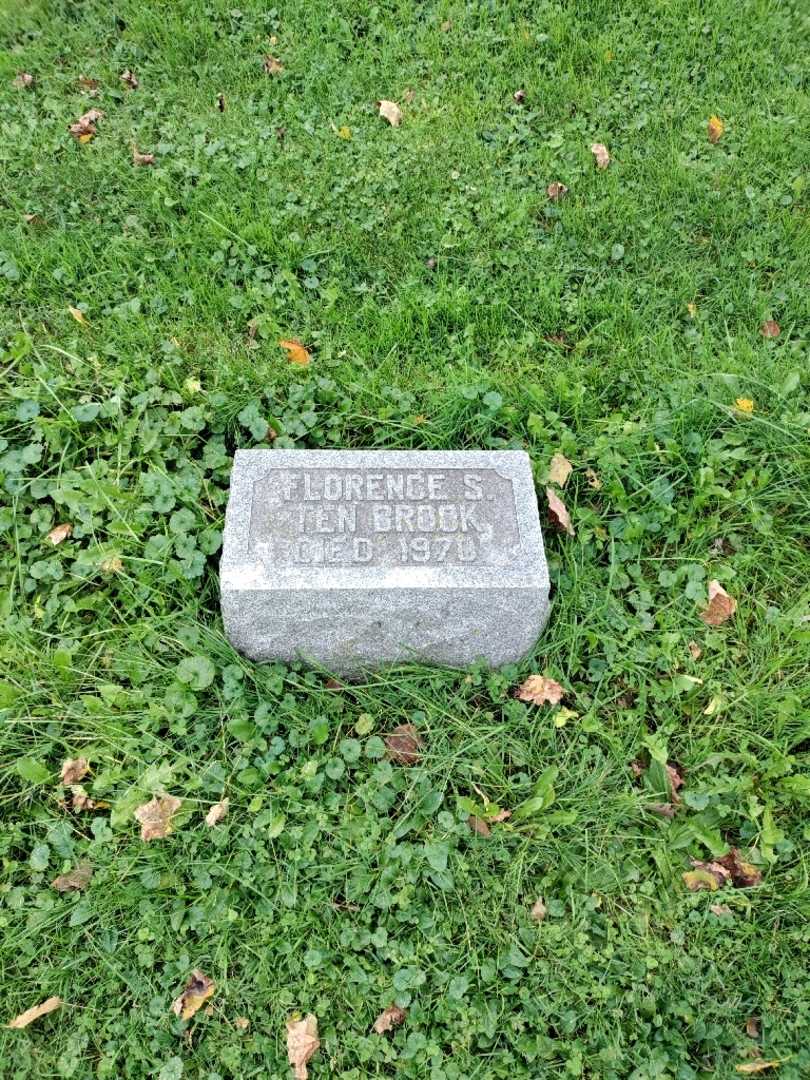 Florence S. Ten Brook's grave. Photo 2