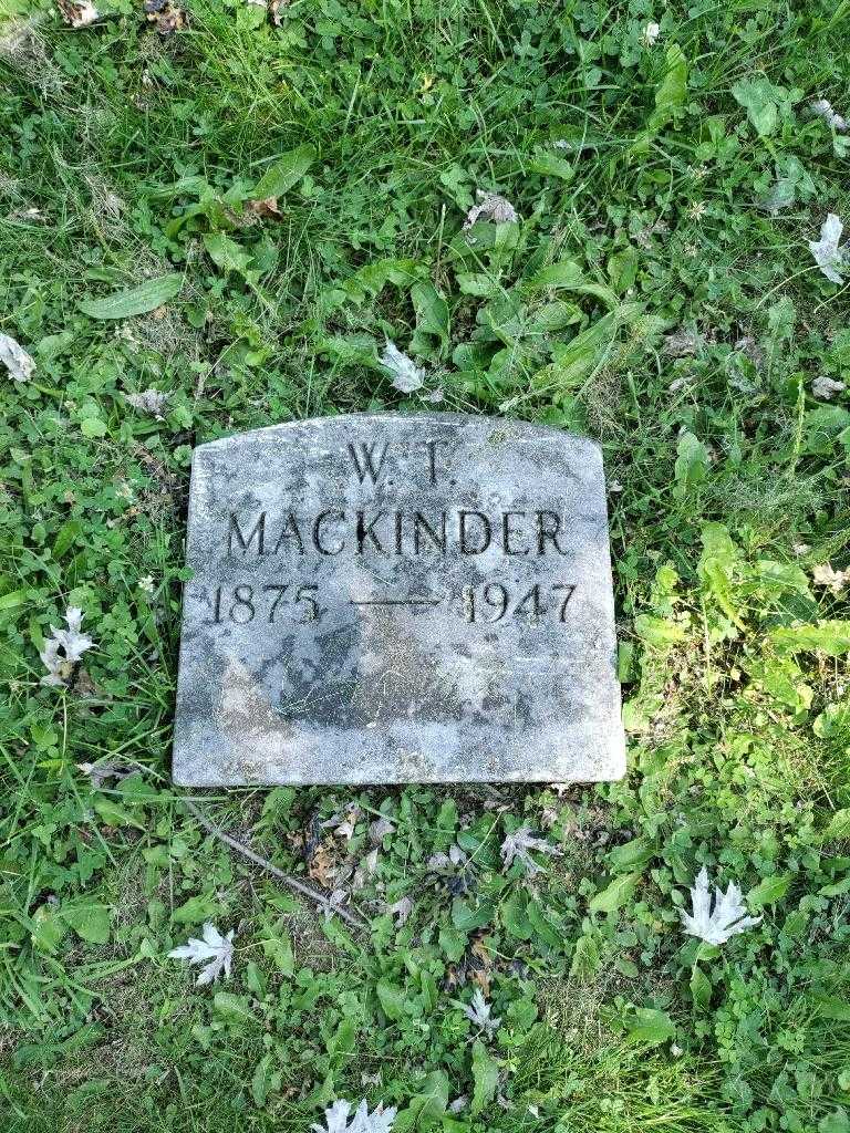 William T. MacKinder's grave. Photo 2