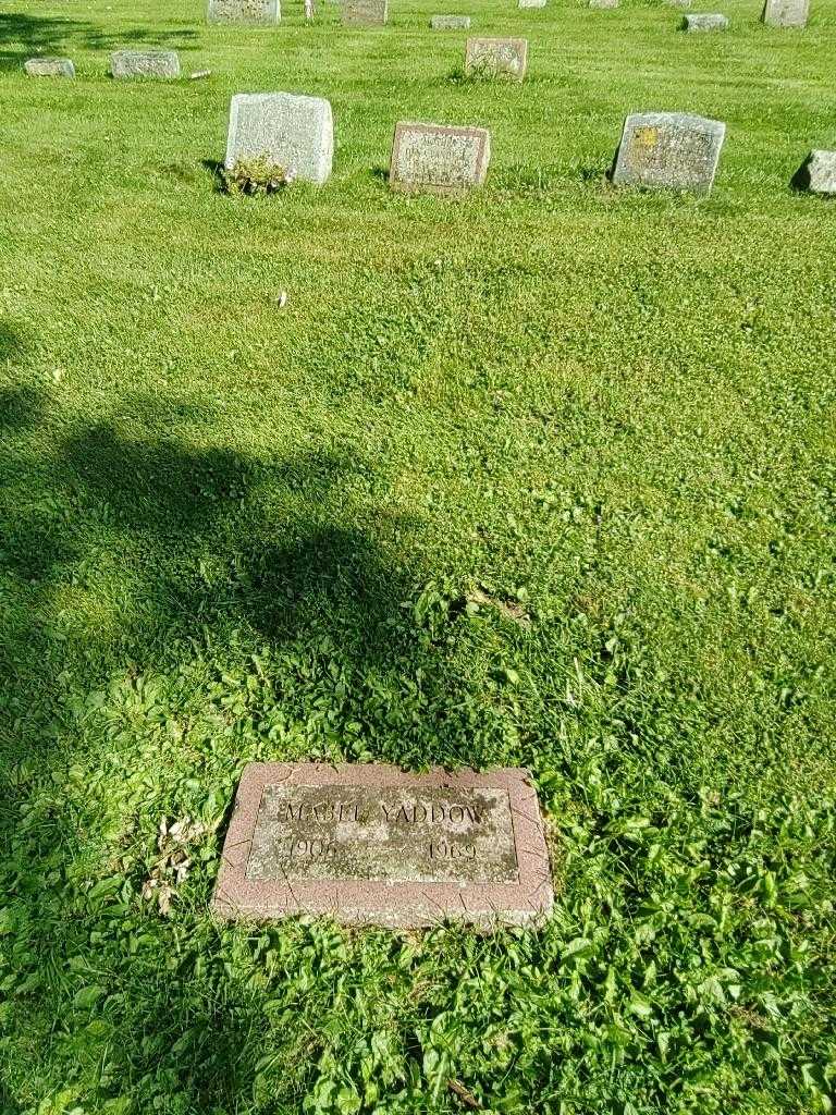 Mabel Yaddow's grave. Photo 1